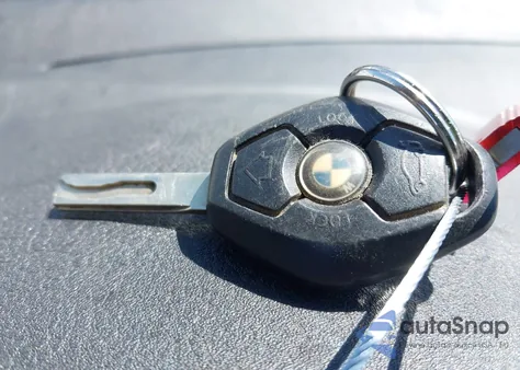 2002 BMW 325I z USA, uszkodzony, nr VIN WBAEV33452KL77466